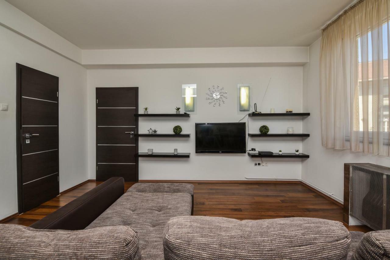 Castle With Panoramic Balcony Appartement *